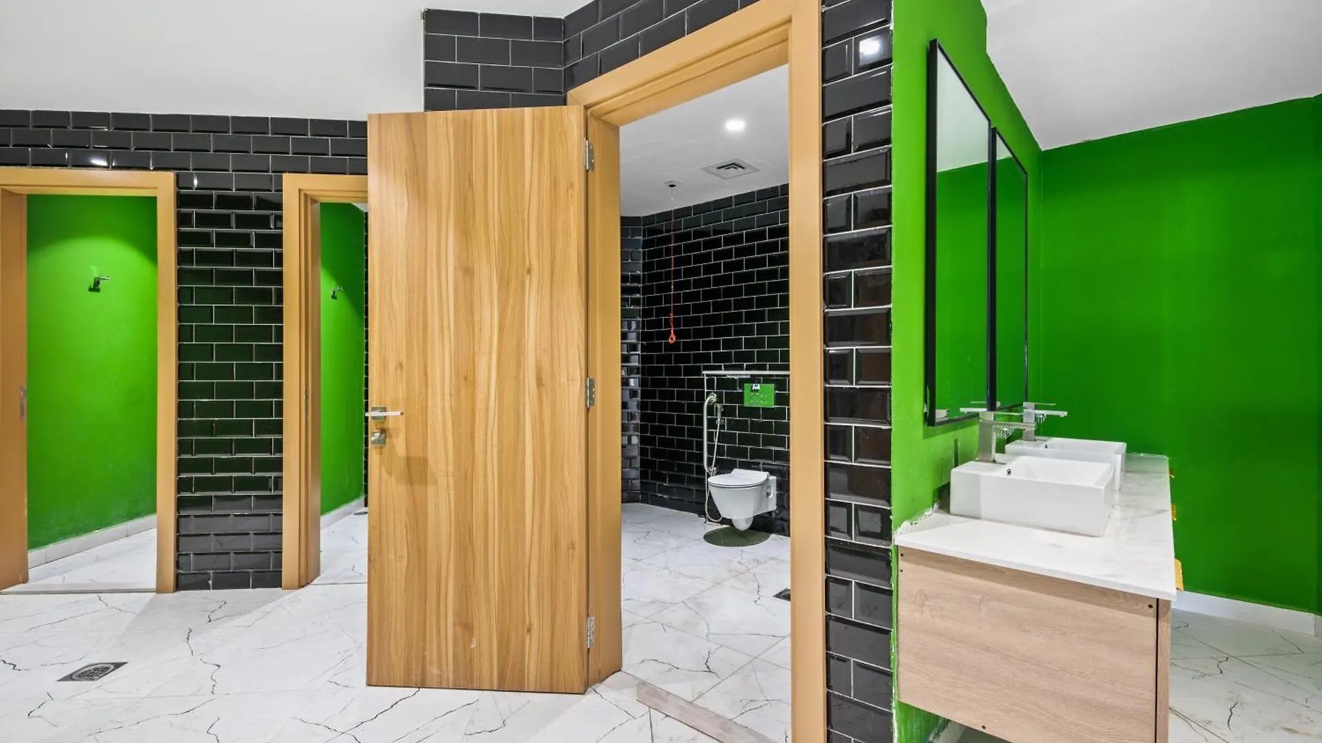 Stylish Urban Oasis W Balcony Apartment Dubai United Arab Emirates