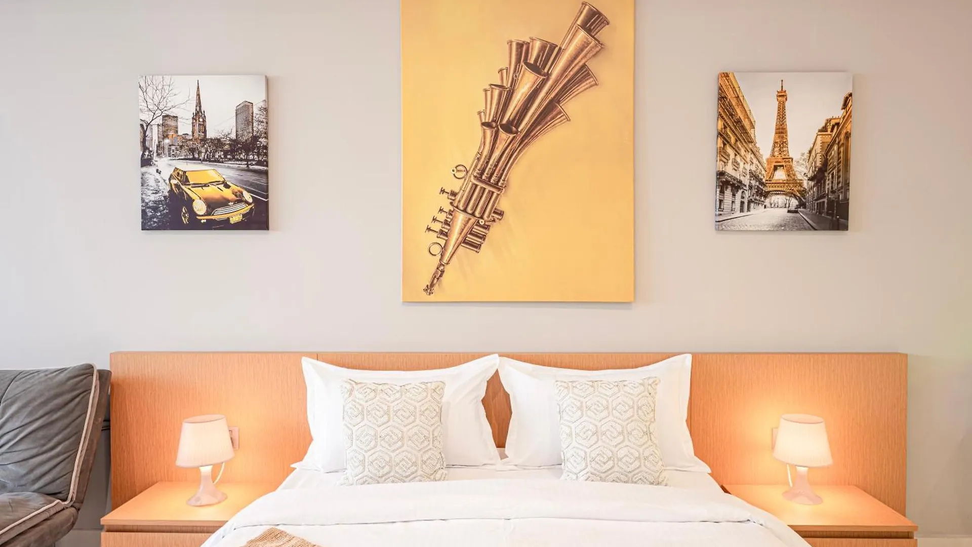 Stylish Urban Oasis W Balcony Apartment Dubai United Arab Emirates