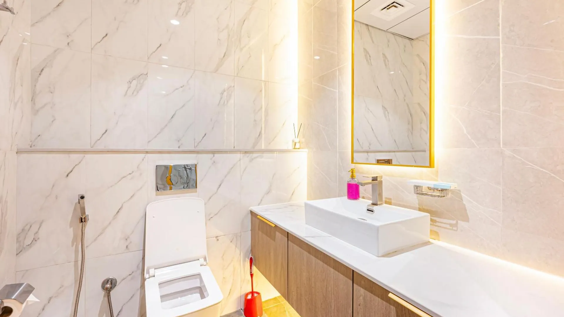 Stylish Urban Oasis W Balcony Apartment Dubai 0*,  United Arab Emirates